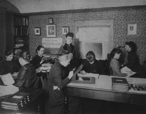 Women ‘computers’ at the Harvard College Observatory, circa 1890.
