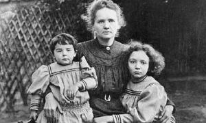Marie Curie with her children.