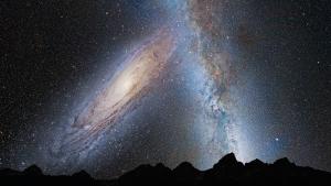 How the sky might look when the Andromeda galaxy approaches the Milky Way.